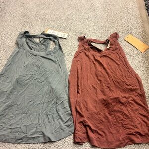 Bundle of 2 NWT Niyama Sol Yoga Drape Tank Tops Sz SM